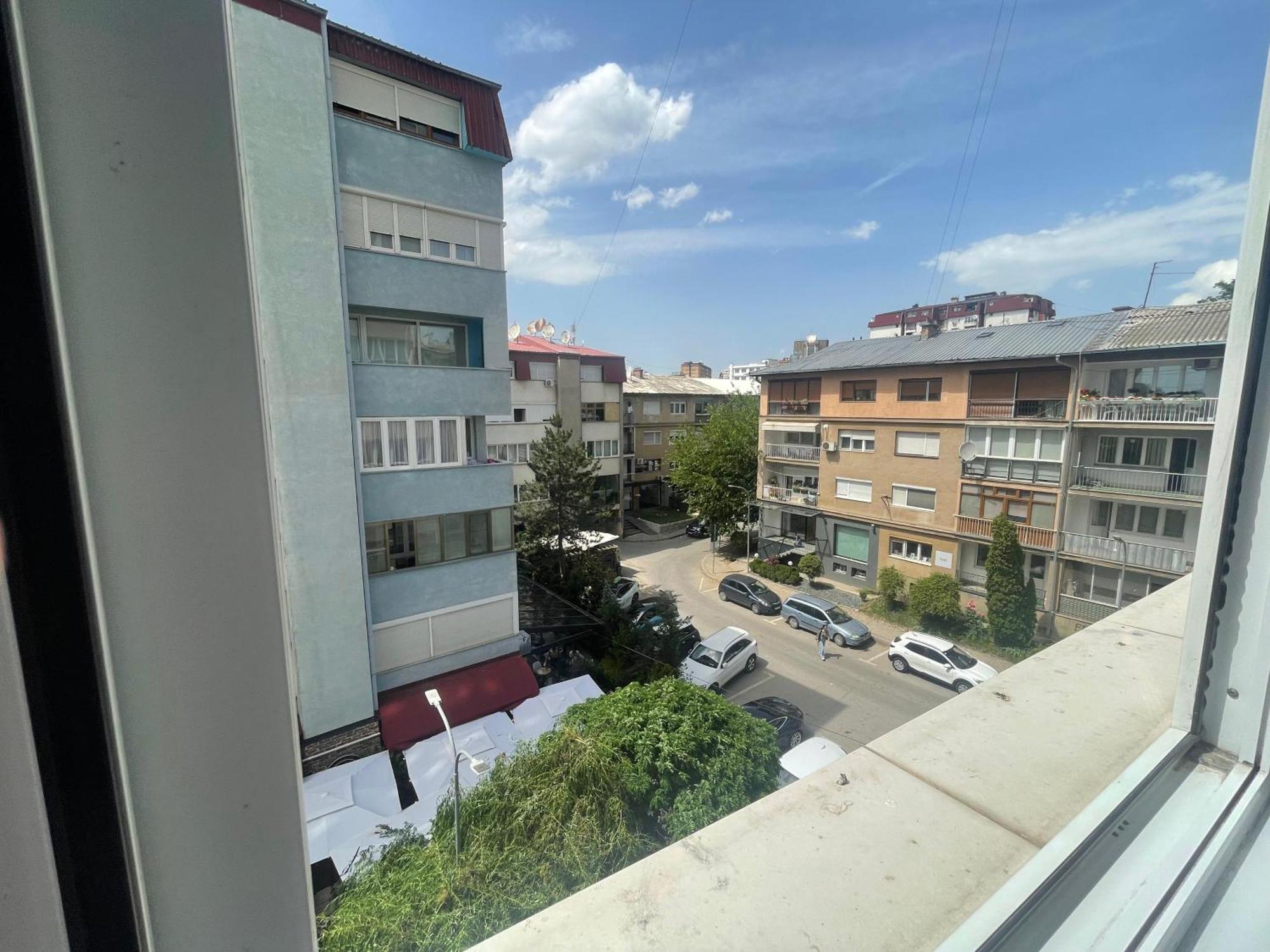 Shesh Hostel Prishtinë Ngoại thất bức ảnh
