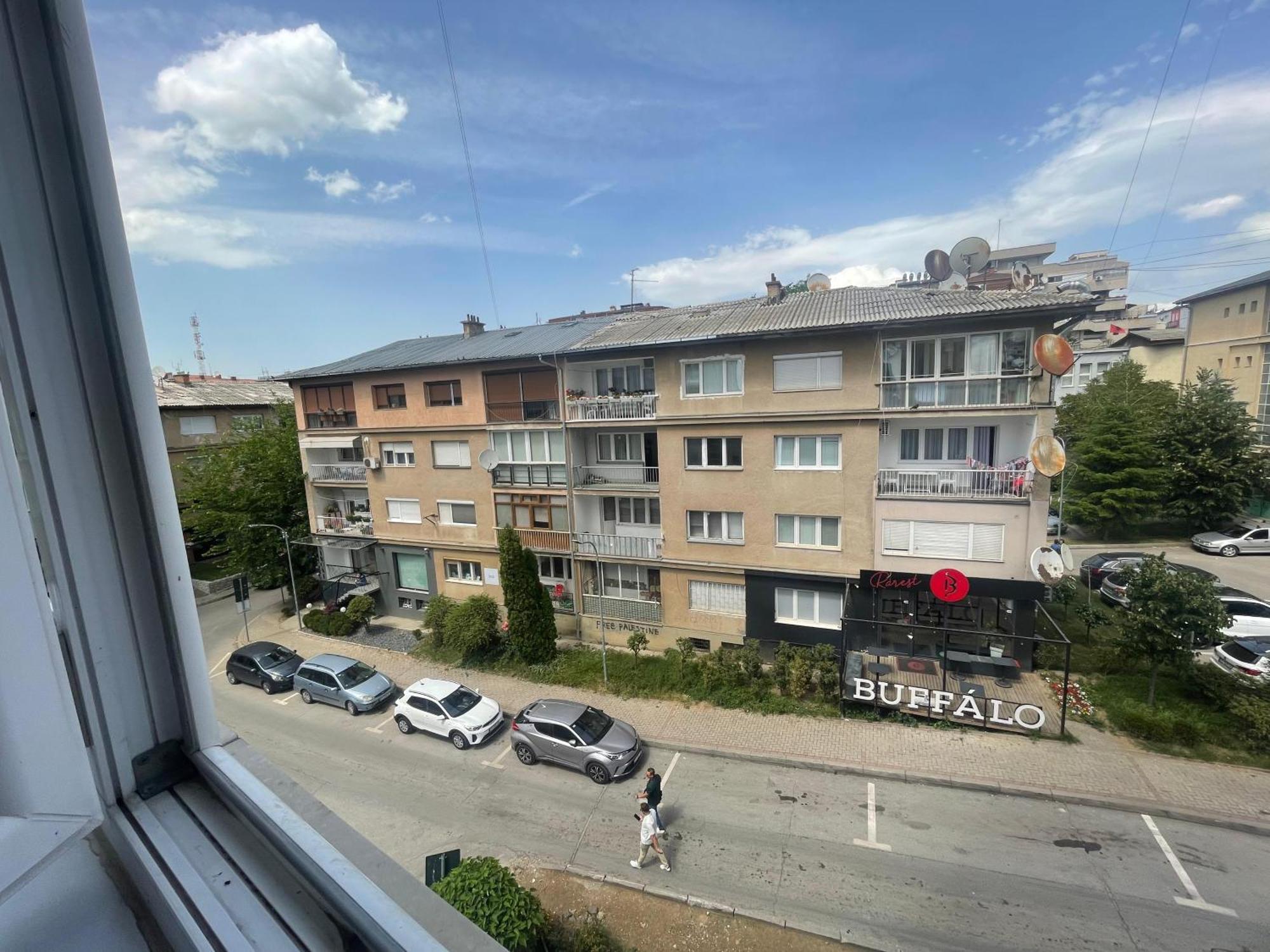 Shesh Hostel Prishtinë Ngoại thất bức ảnh