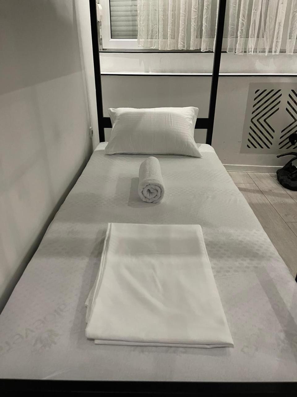Shesh Hostel Prishtinë Ngoại thất bức ảnh