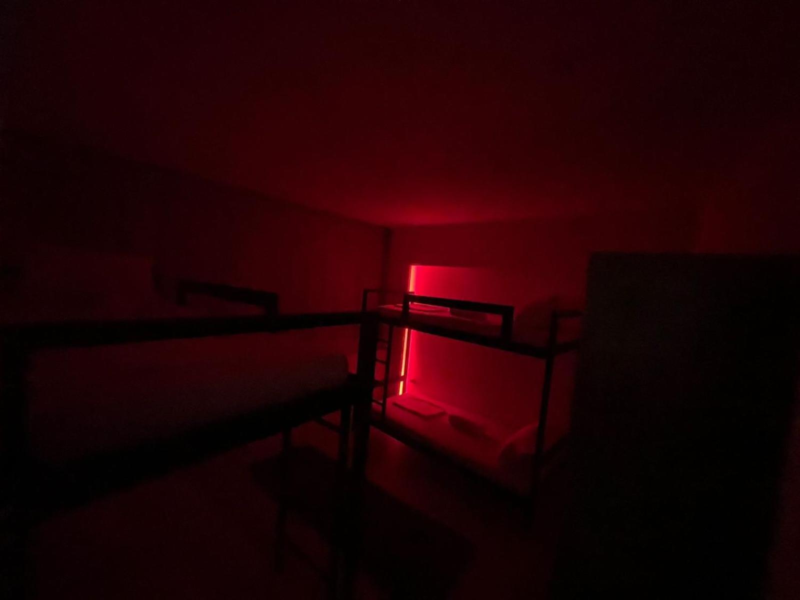 Shesh Hostel Prishtinë Ngoại thất bức ảnh